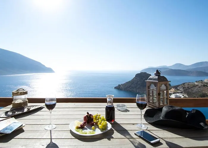 Kastelli Sunset Villa *