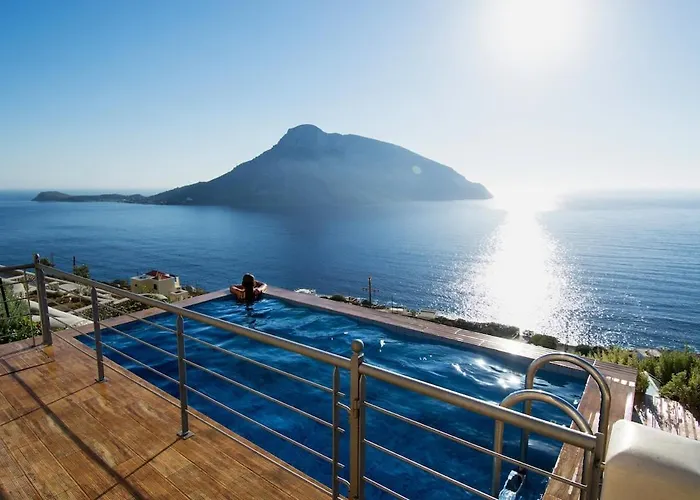 Kastelli Sunset Villa *